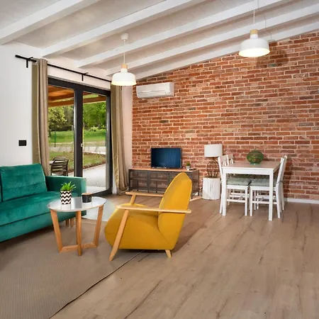 Garden House * Ρόβινι